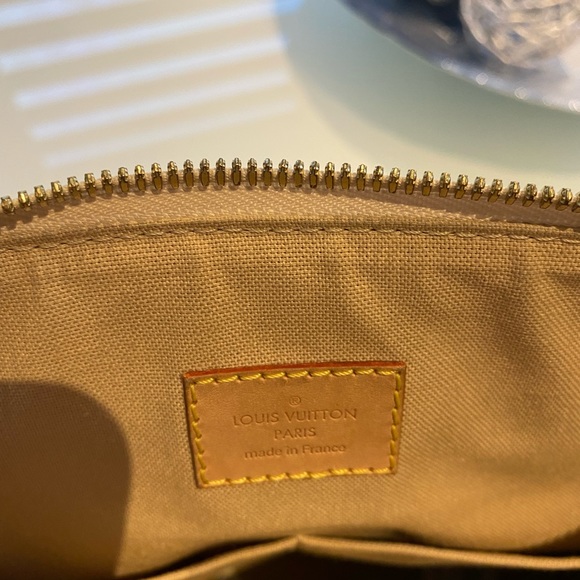 Pre-loved authentic LV FIGHERI DAMIER AZUR PM. - Picture 9 of 14